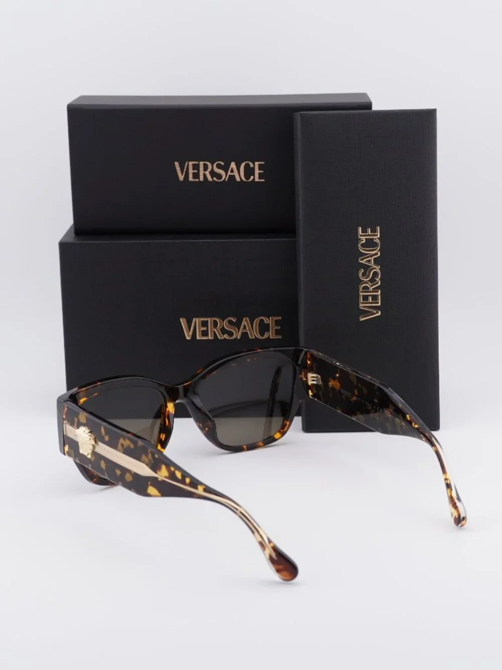 Versace model ve4509u